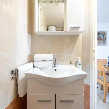 Josip Ii Appartement *