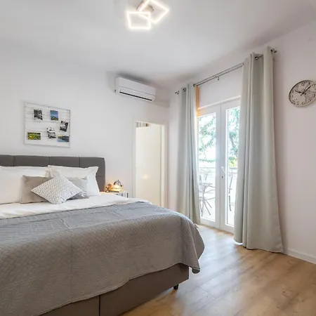 Josip Ii Appartement