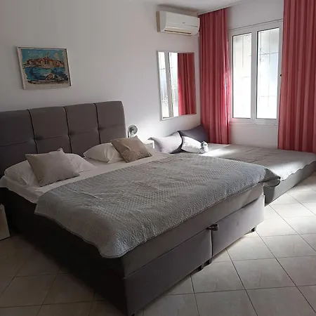 Appartement Josip Ii Baška Voda