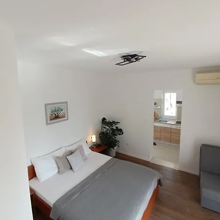 Appartement Josip Ii *