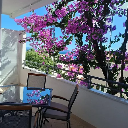 Apartment Josip Ii Baska Voda